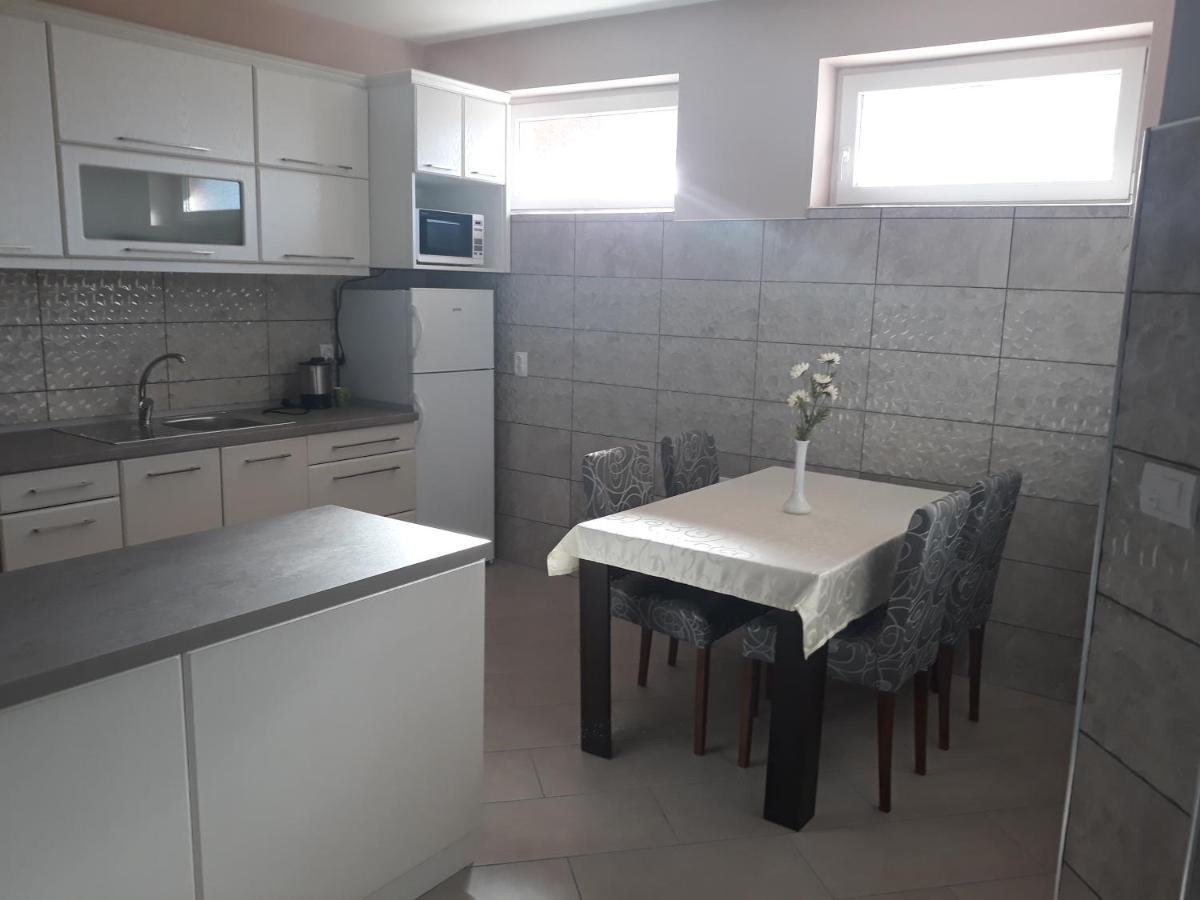 Andi Apartman Pacir Exteriér fotografie