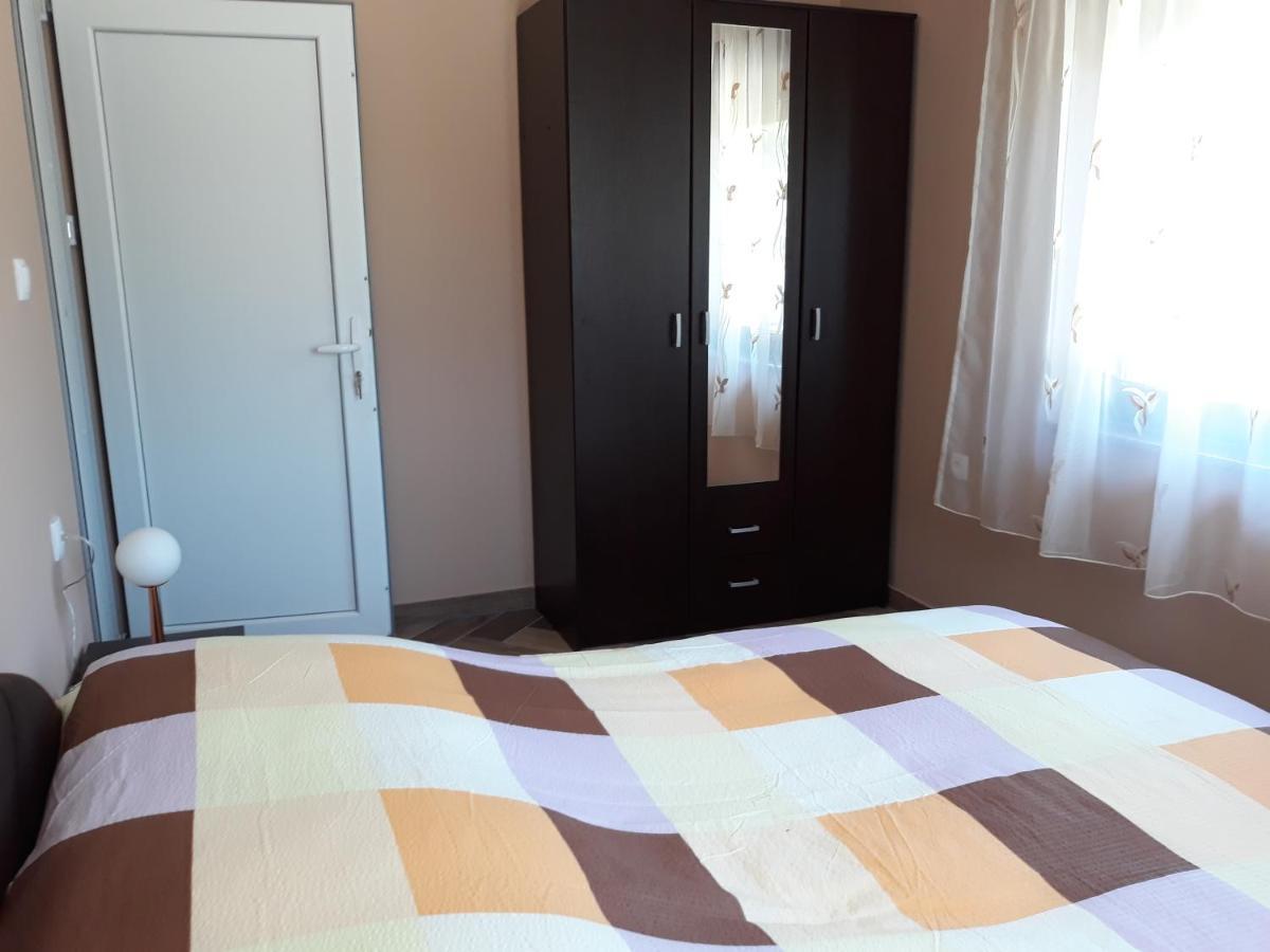 Andi Apartman Pacir Exteriér fotografie